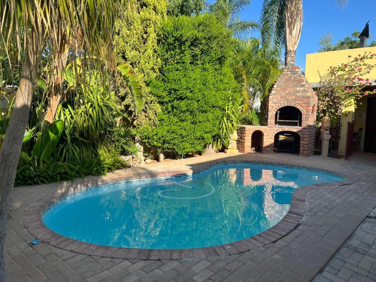 Tarentaalrand Guesthouse Upington Dış mekan fotoğraf